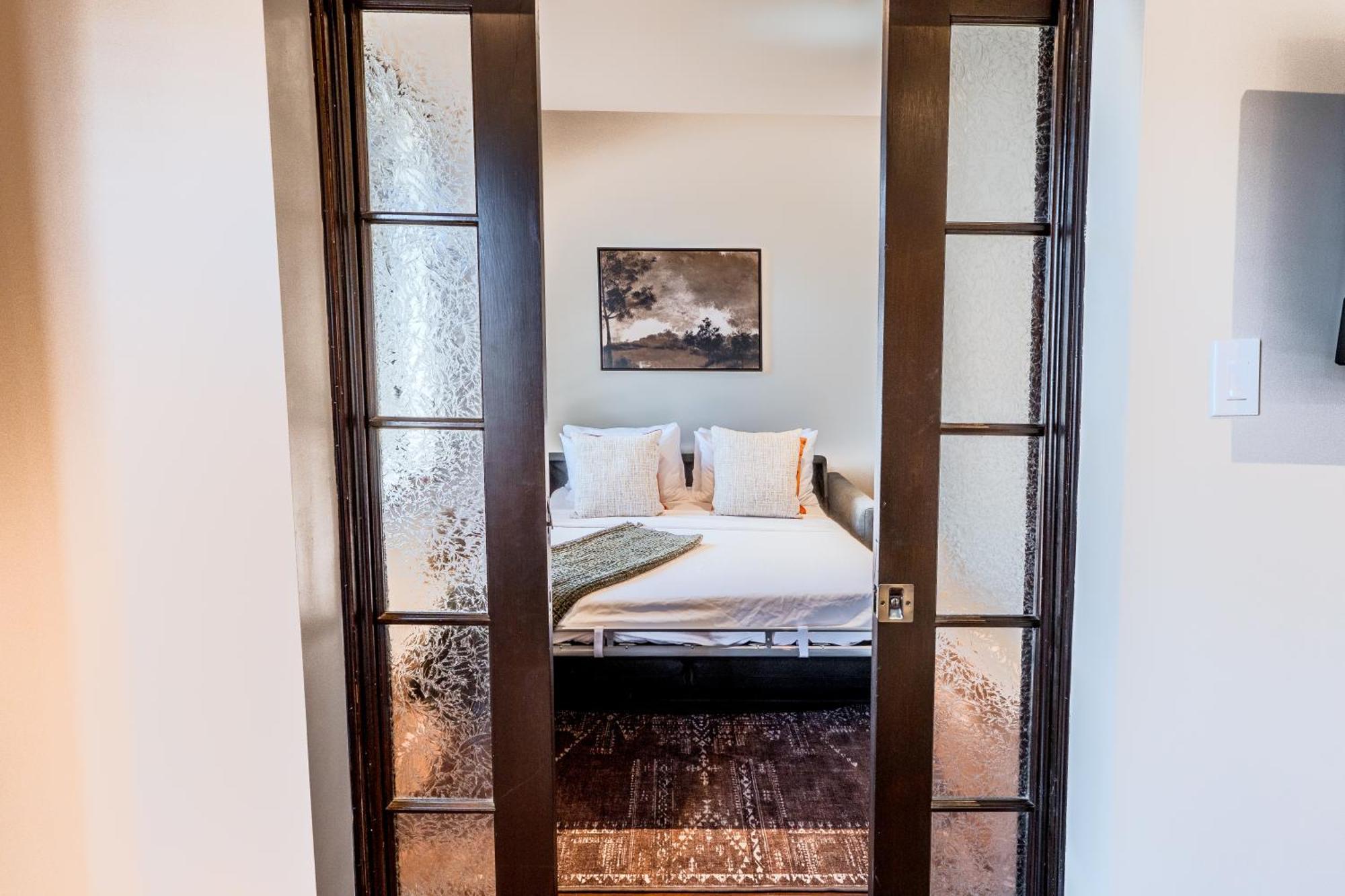 Self Check-In Boutique Hotel - Quartier Latin - Room 201 Монреаль Екстер'єр фото